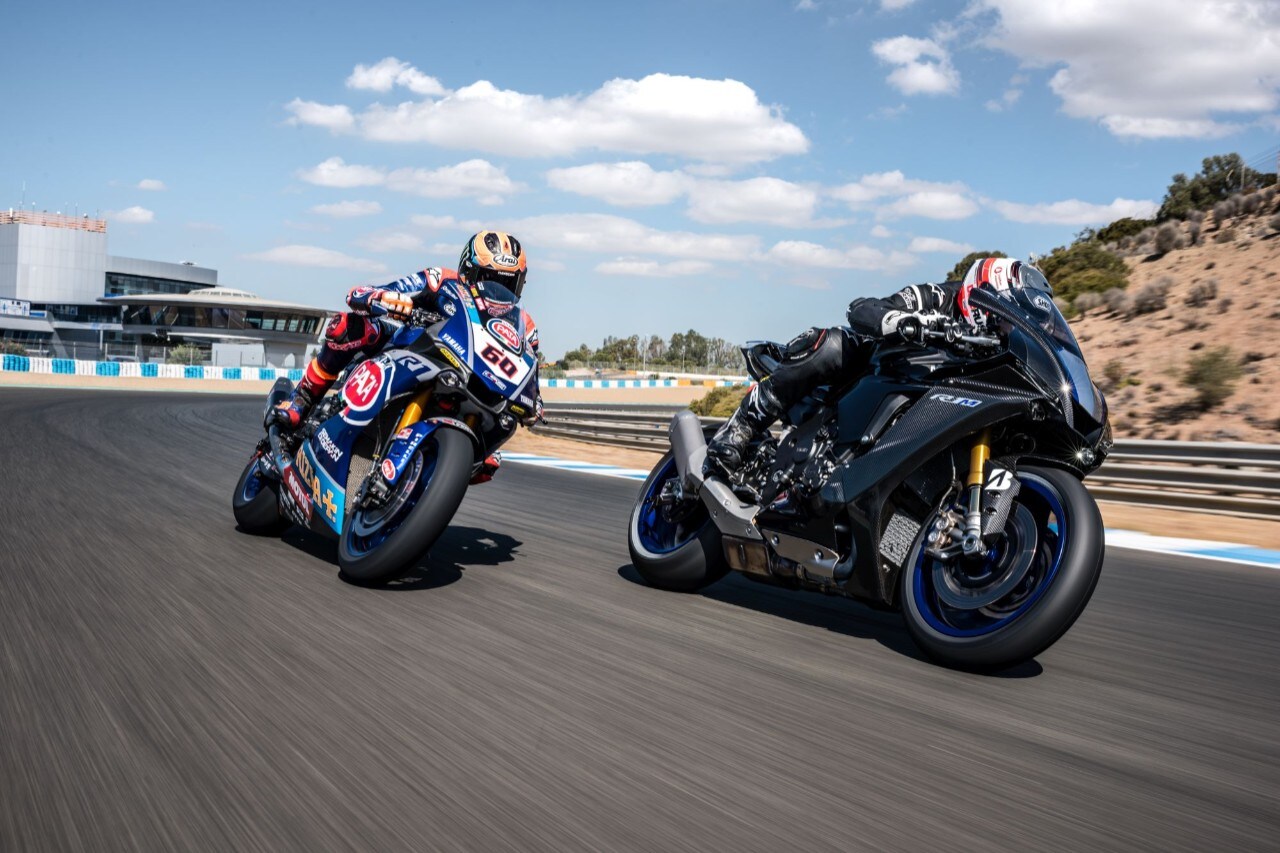 Yamaha YZF-R1: la guardi e ti rapisce