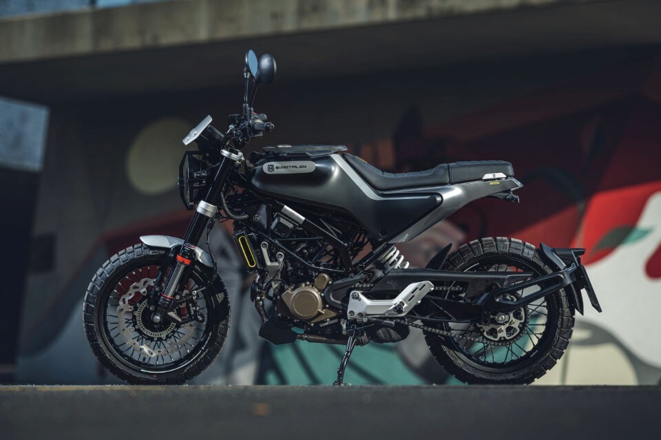 Husqvarna Svartpilen 125: A.A.A. sedicenni cercasi