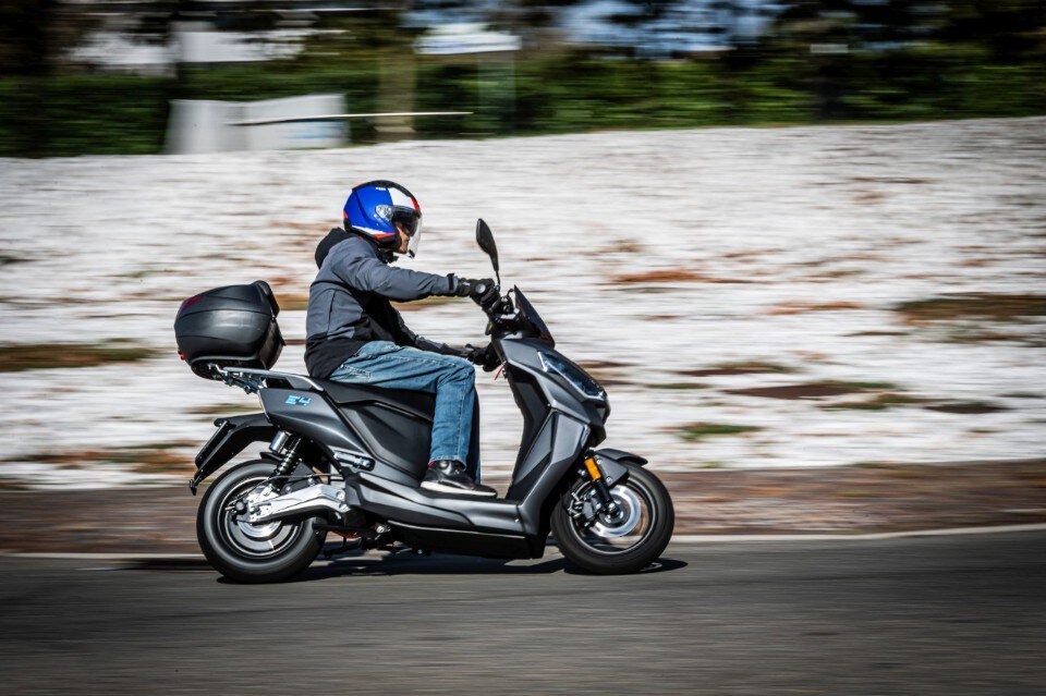 Lifan E4 4.750 W doppia batteria: TWO is better (than one)