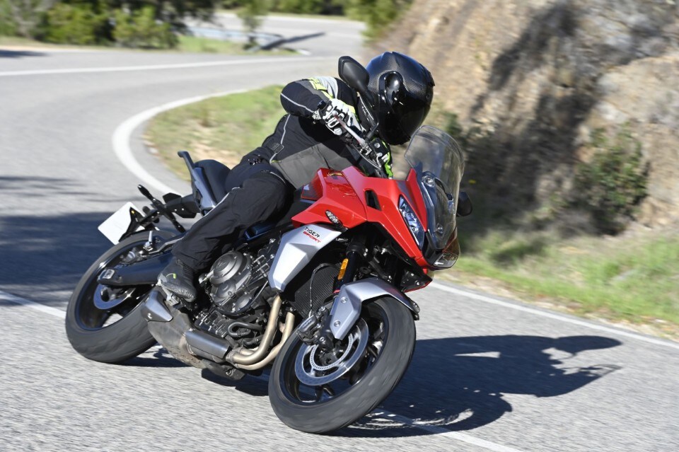 Triumph Tiger Sport 660: libidine, anzi, doppia libidine!