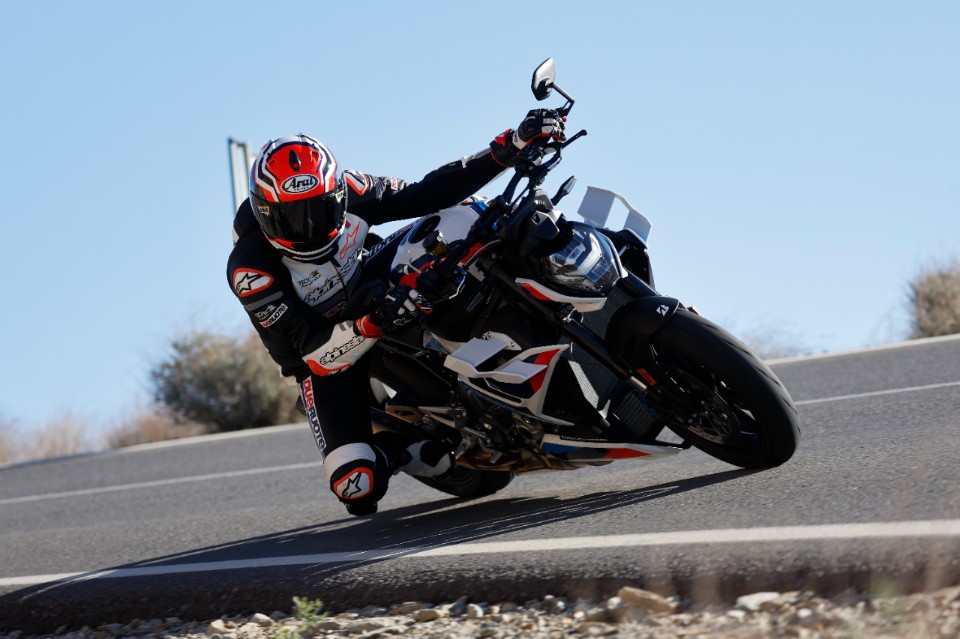 BMW M 1000 R: ADRENALINA pura!