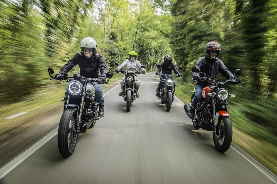 Benelli Leoncino, Brixton Crossfire, Husqvarna Svartpilen, Yamaha XSR: la SFIDA delle 125!