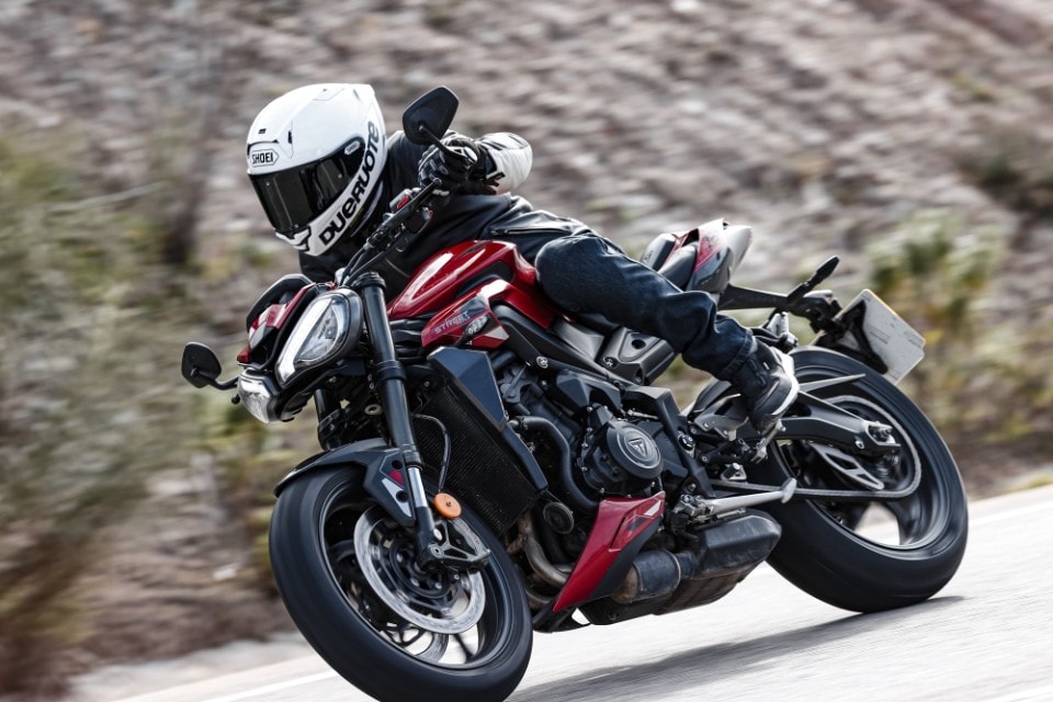 Triumph Street Triple R e RS: la media perfetta