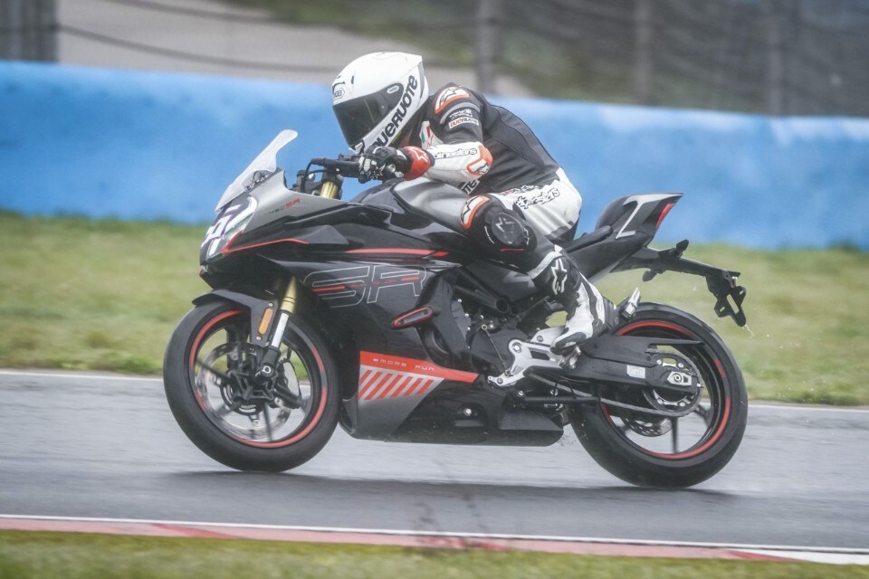 CFMOTO 450SR: la supersportiva in miniatura