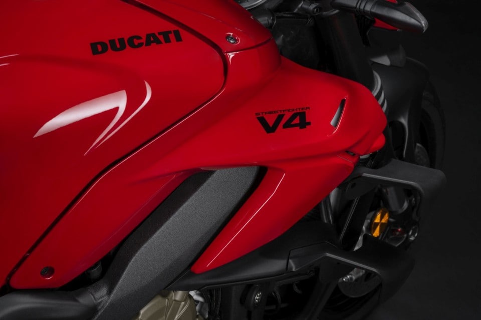 Ducati Streetfighter V4 S: over the top