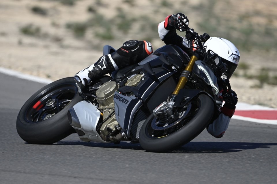 Ducati Streetfighter V4 S: over the top