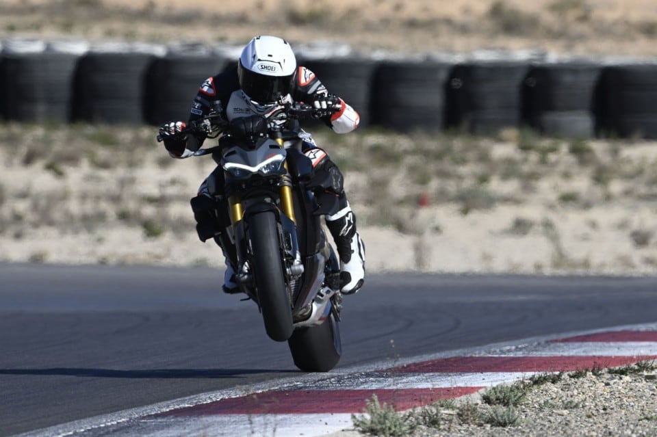 Ducati Streetfighter V4 S: over the top