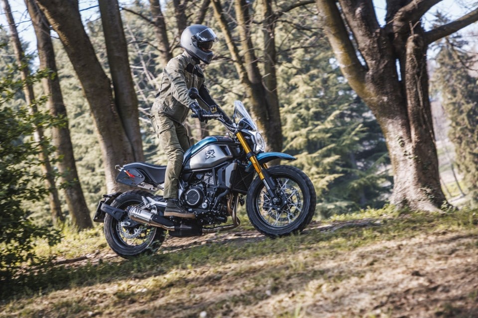 CFMOTO 700CL-X Adventure: tuttofare con charme