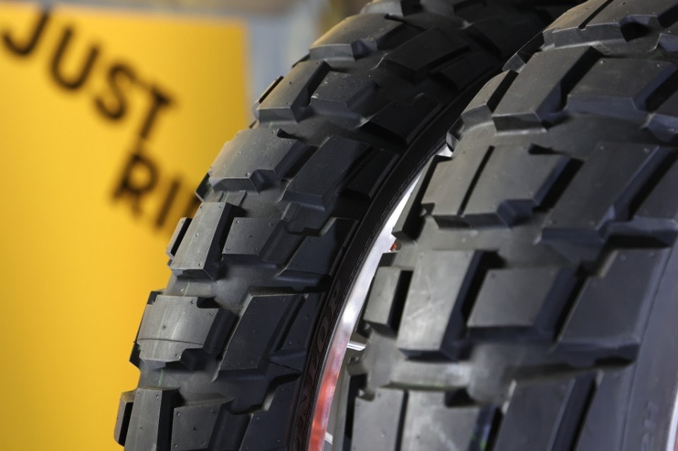 Gomme adventure Dunlop Trailmax Raid, la prova su asfalto e fuoristrada