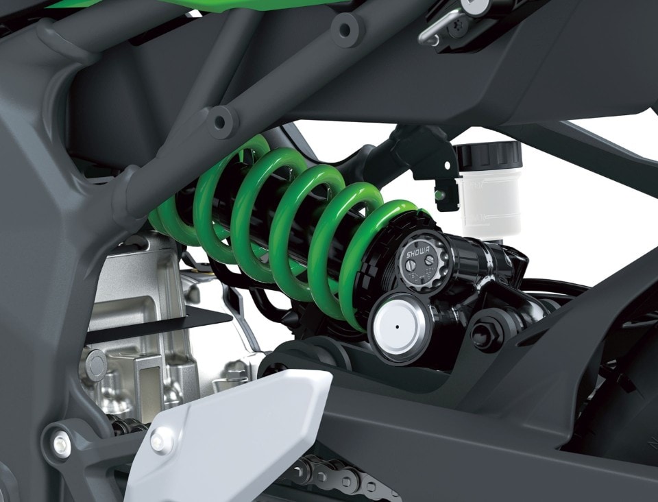 Kawasaki Ninja ZX-4 RR: baby screamer