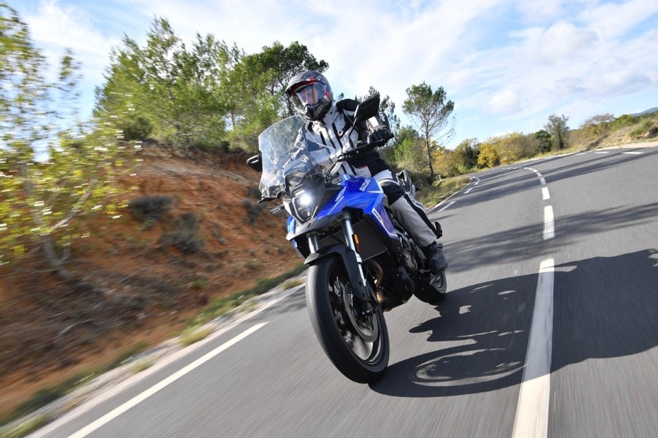 Suzuki V-Strom 800 SE: la prova su strada della nuova crossover giapponese