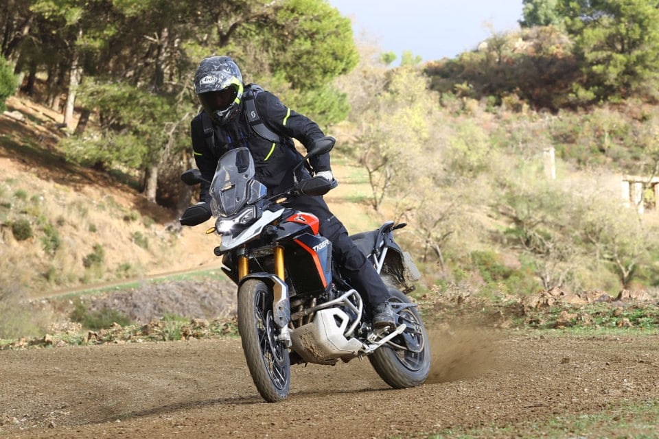 Triumph Tiger 900: la migliore (e la più sottovalutata...) adventure che ci sia