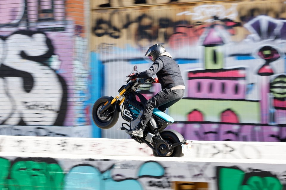 BMW CE 02: city smart