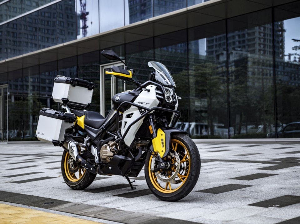 QJ Motor SVT 650 X: il test, come va, il prezzo