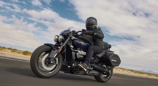 Triumph Rocket 3 Storm GT: 2400 cc di godimento +VIDEO+