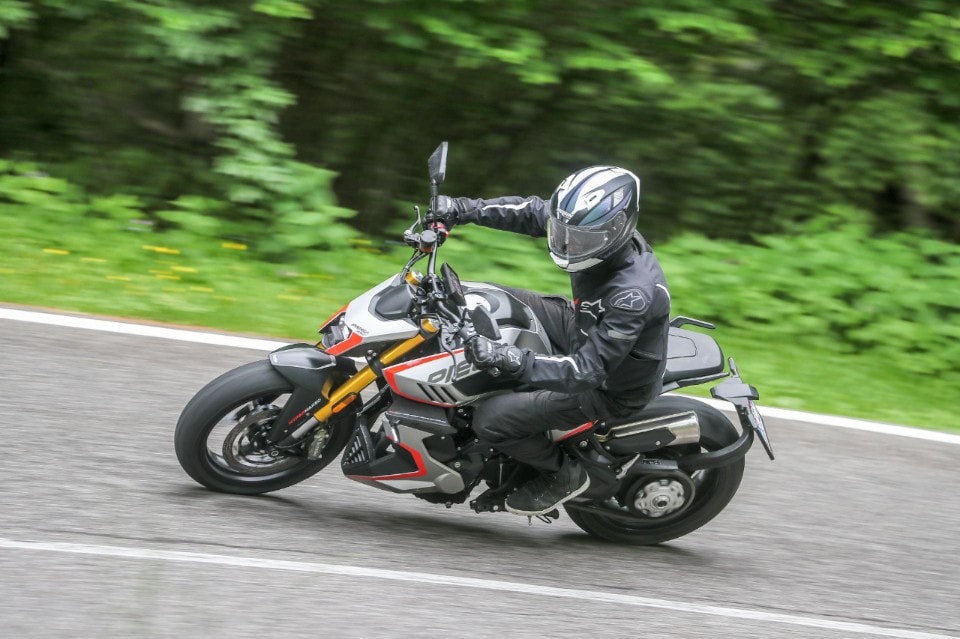 Mondial Piega 452: l'hypernaked in miniatura