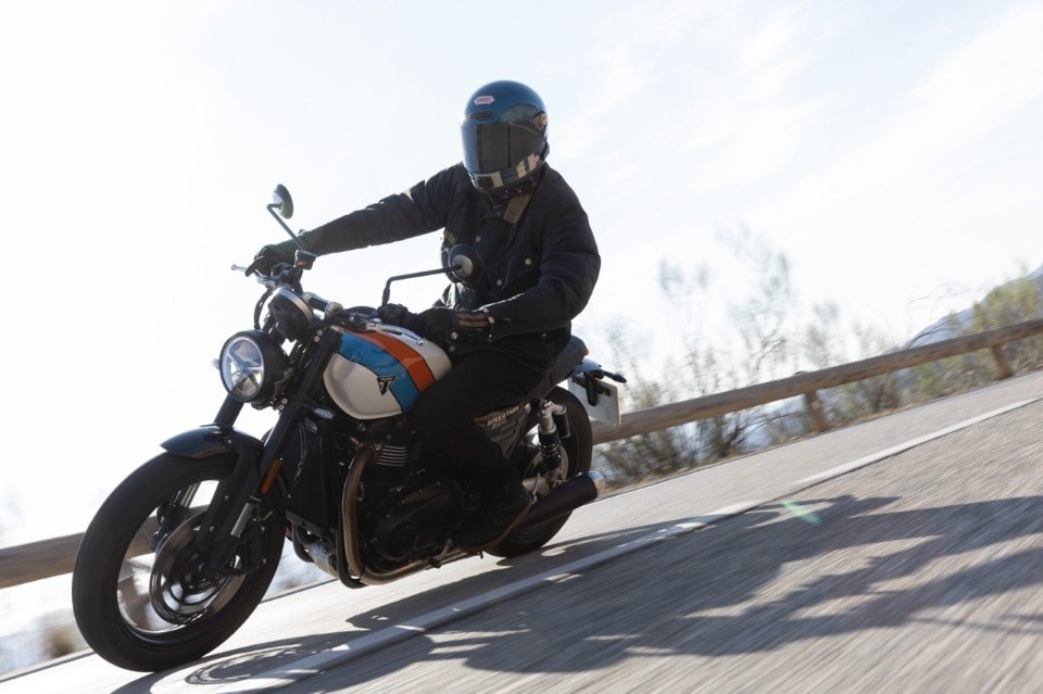 Triumph Speed Twin 900 2025: bella (non solo da vedere) e godibile