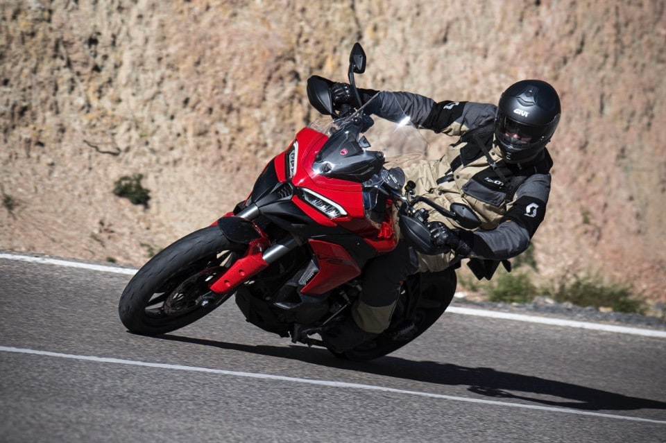 Ducati MULTISTRADA V2 2025. Parola d’ordine: versatilità