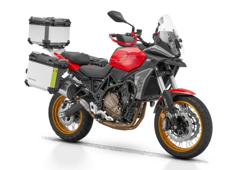 CROSSOVER 700 CINESI: tutte le rivali della Benelli TRK 702 a confronto
