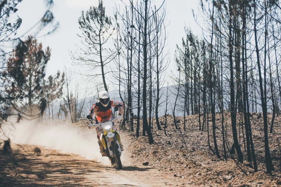 Husqvarna 701 Enduro 2026: il mono più potente al mondo in salsa dual