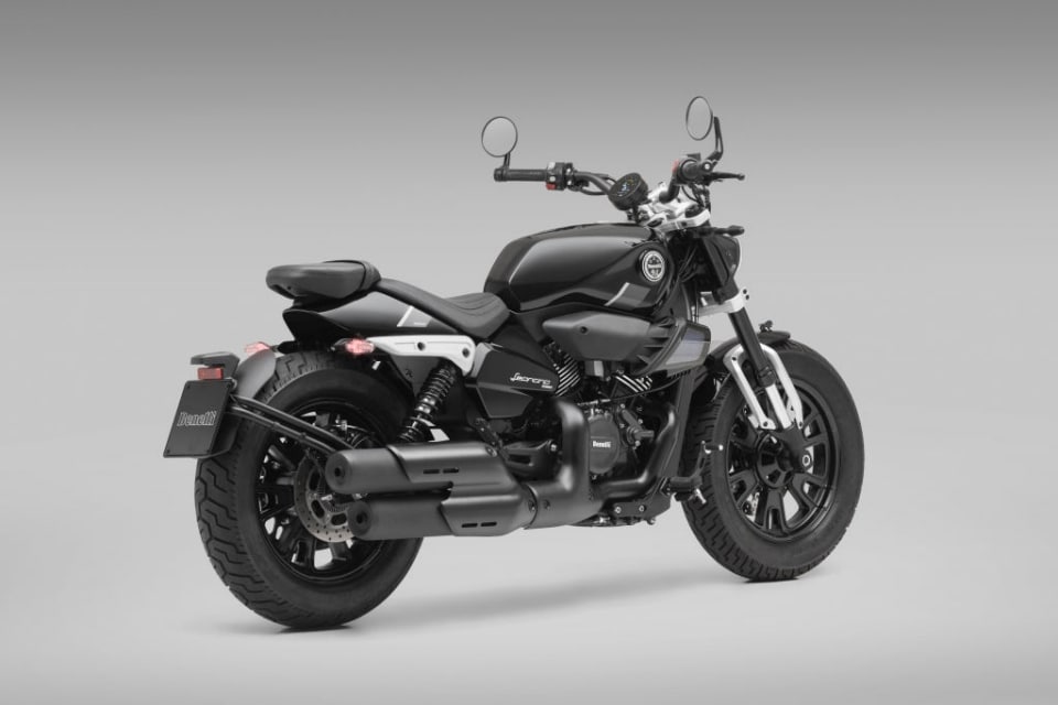 Benelli Leoncino Bobber 400: la piccola che sorprende