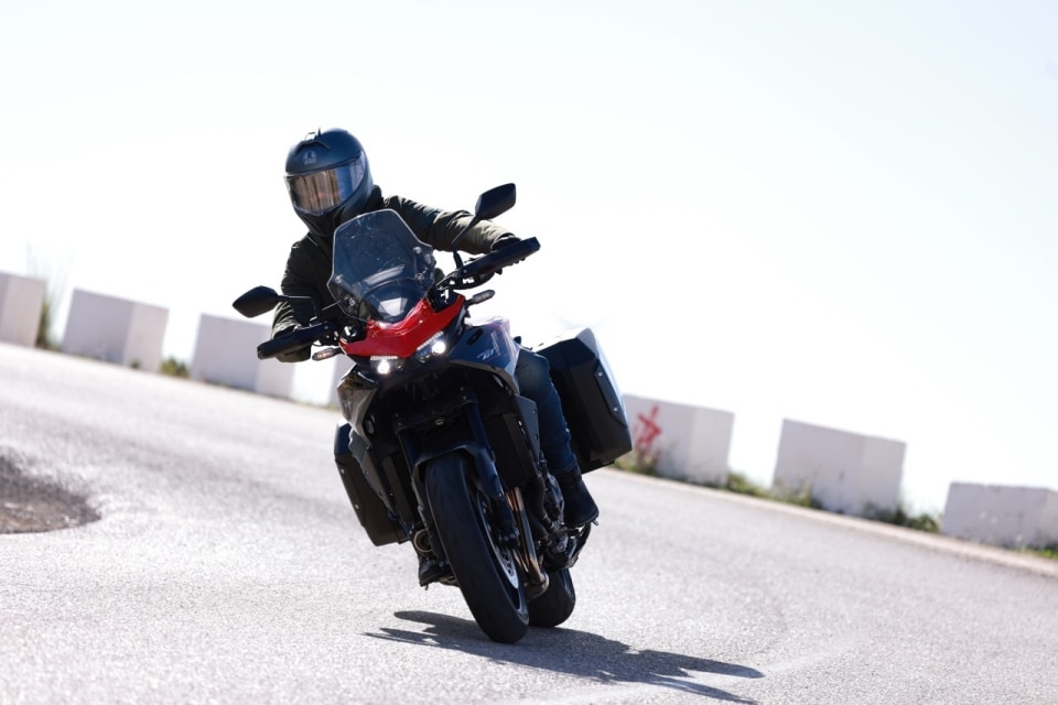 Prova Honda CB 1000 GT: il meglio dei due mondi