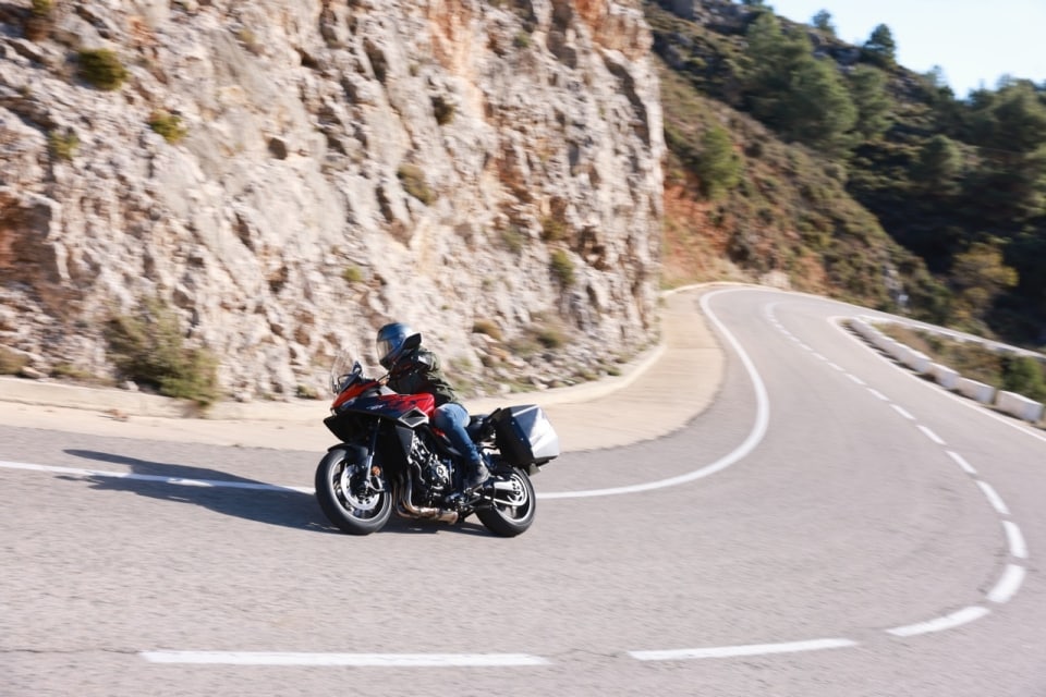 Prova Honda CB 1000 GT: il meglio dei due mondi