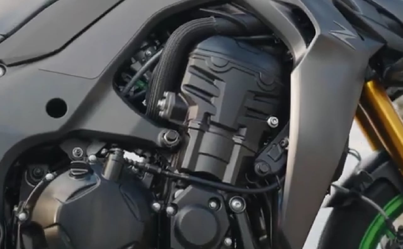 Kawasaki Z1100 SE: una vera quattro cilindri giapponese