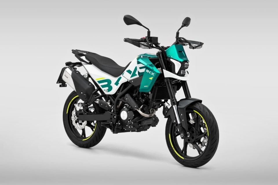 Test a Testa Benelli BKX 125 S VS CFMOTO 125NK: quale è meglio?