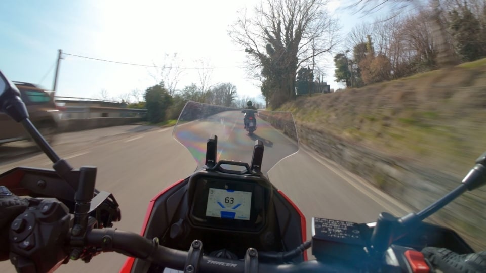 Honda NC750X VS Yamaha Tracer 7 Y-AMT: come vanno davvero le crossover automatiche per tutti