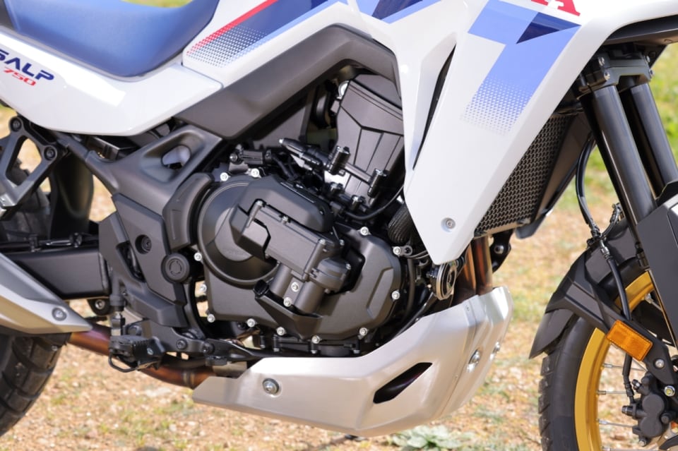 La e-Clutch di Honda manderà in pensione il cambio della moto per come lo conosciamo oggi