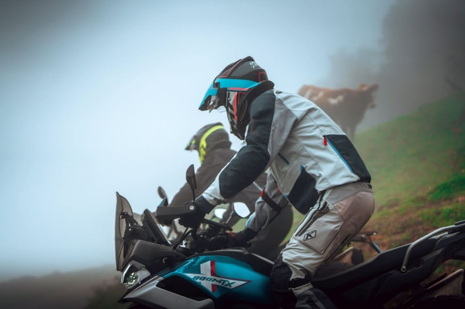 CFMOTO 800MT-X VS Voge Valico 800DSX Rally: qual è la miglior Adventure media sotto i 9.000 euro?