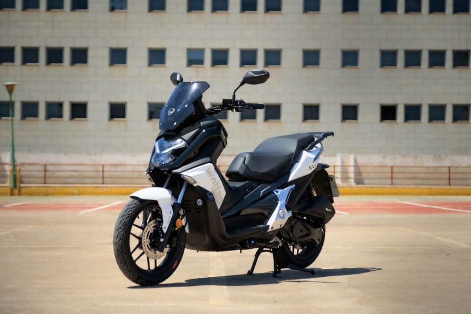 Wottan Sixteen 125: La prova del crossoverino low cost che piace