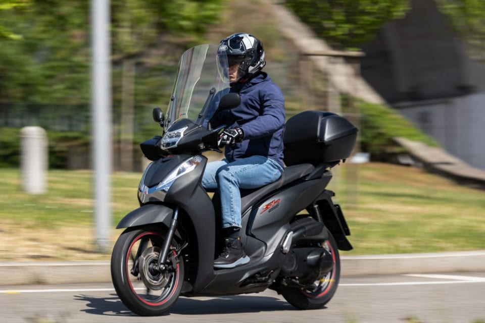 Ecco come trasformare la Vespa 300 o l'Honda SH in uno scooter elettrico
