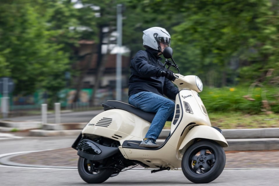 Questa Vespa 300 era a benzina: ora va solo in elettrico