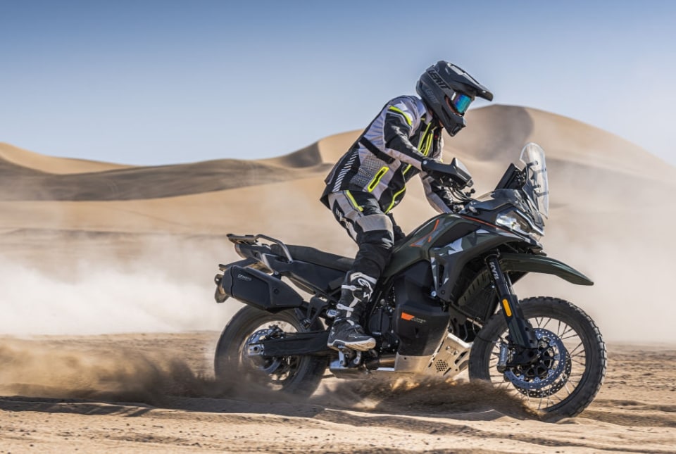 La nuova CFMoto 1000MT-X mette in discussione tutto quello che pensavamo sulle moto cinesi