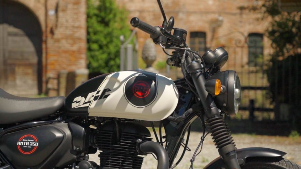 BSA Bantam 350 VS Royal Enfield HNTR 350: piccole, sportive e indiane