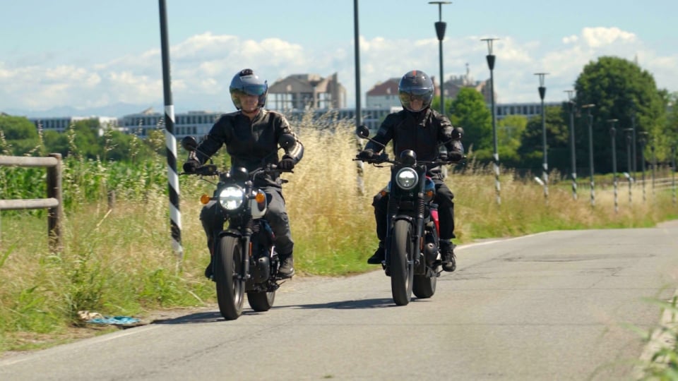 BSA Bantam 350 VS Royal Enfield HNTR 350: piccole, sportive e indiane