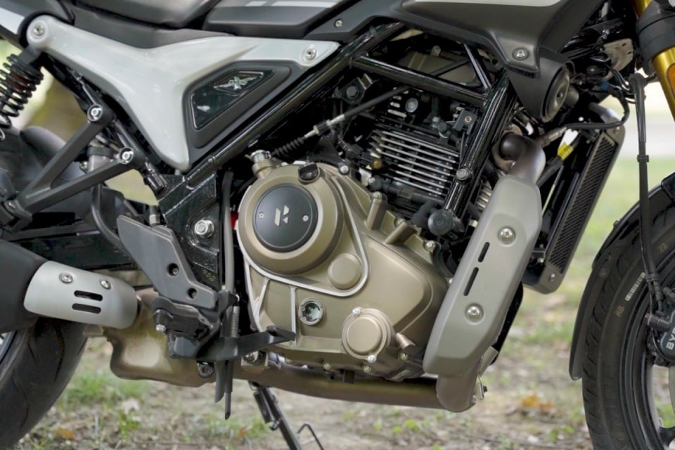 Hero Hunk 440: la roadster indiana da 3.990 euro convince davvero?