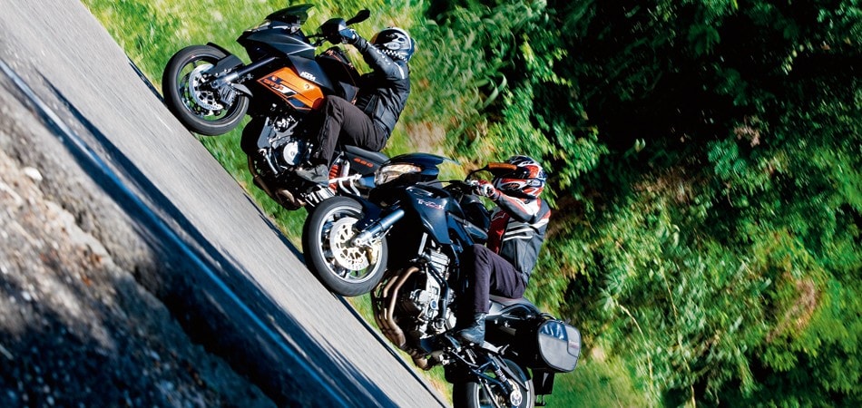 Benelli TRE 899 K , KTM 990 Supermoto T