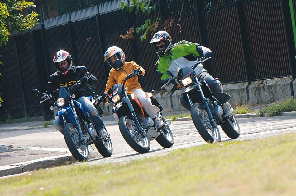 Derbi Senda 125 Baja SM, Yamaha XT 125 X, Beta RR Motard 125 4T