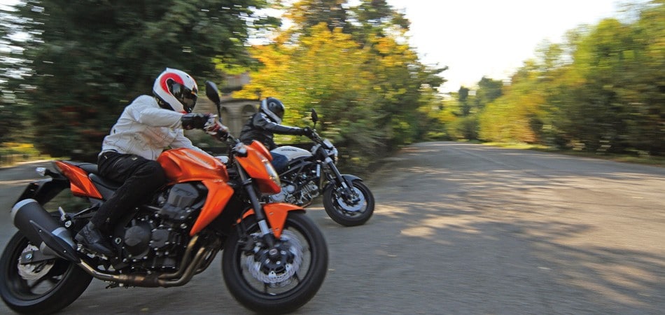 Hyosung Comet 650 GT, Kawasaki Z 750 