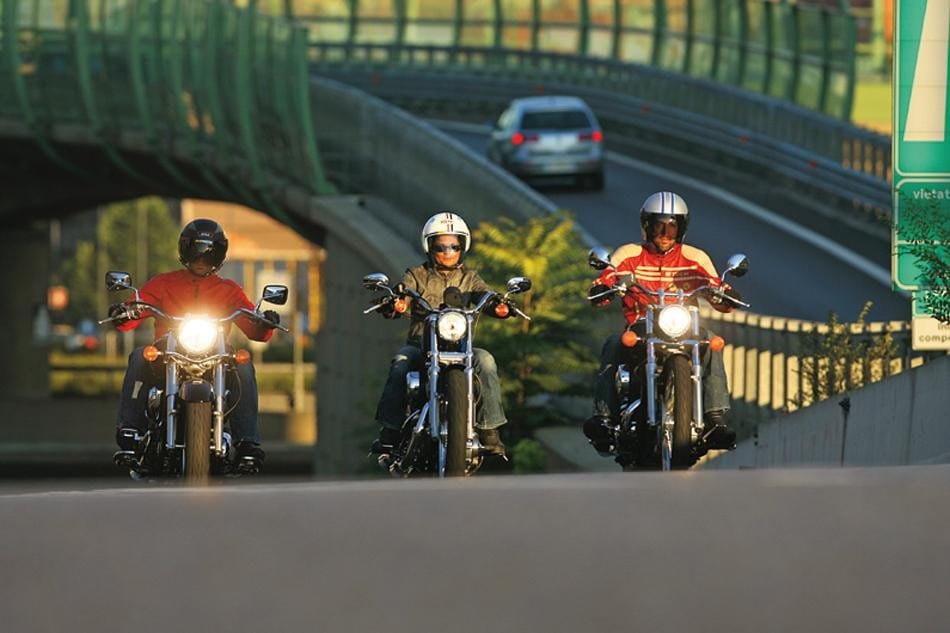 Kawasaki VN 900 Classic, Harley-Davidson Sportster 883 XL 883L Low, Honda VT 750 Shadow DC Spirit