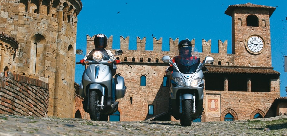 Piaggio Beverly 500 , Piaggio X9 500 