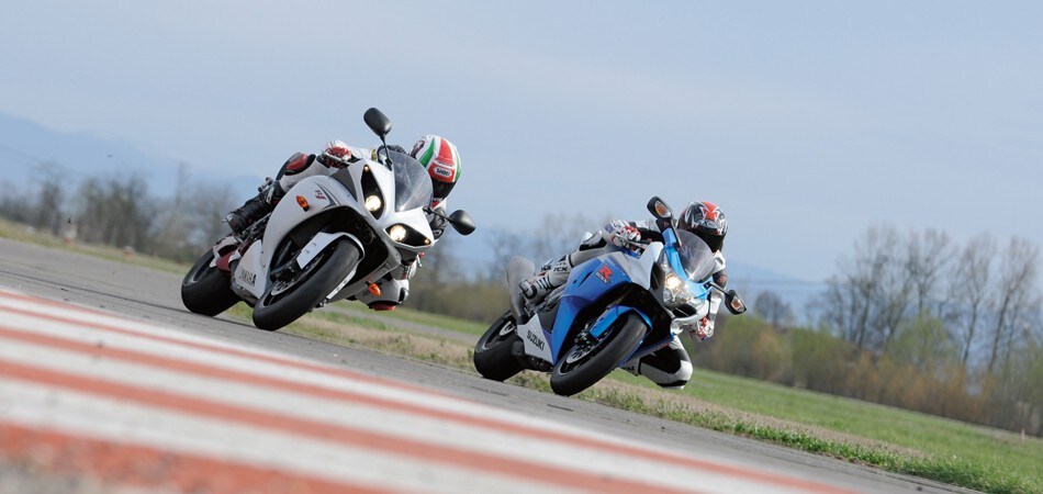 Suzuki GSX R 1000 , Yamaha YZF R1 