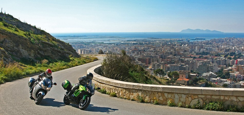 Triumph Sprint GT ABS, Kawasaki Z 1000 SX 