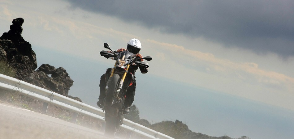 Aprilia Dorsoduro 1200 