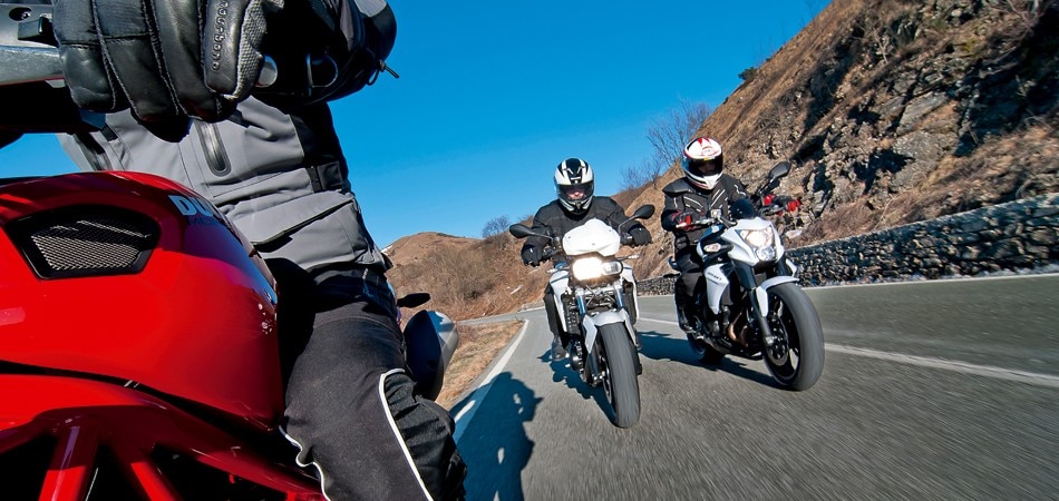 BMW F 800 R , Ducati Monster 696 , Kawasaki ER 6N 