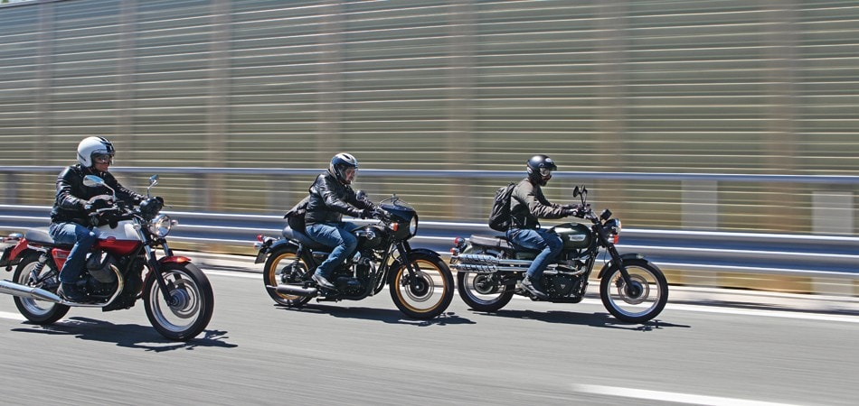 Kawasaki W 800 , Moto Guzzi V7 Special, Triumph Scrambler 