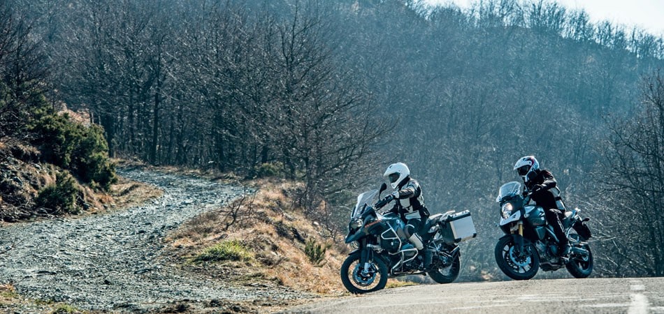BMW R 1200 GS Adventure, Suzuki V-Strom 1000 